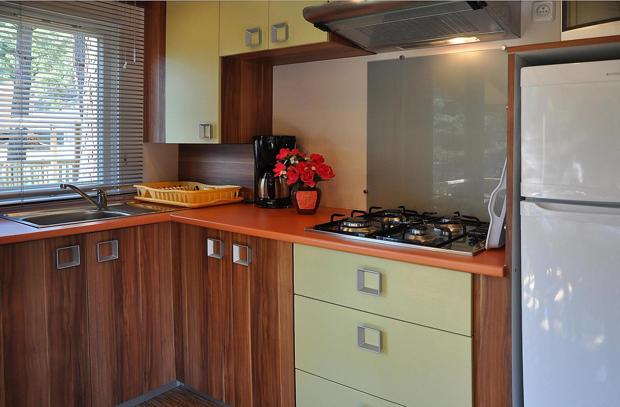 Un mobil-home équipé dans la résidence à Favone